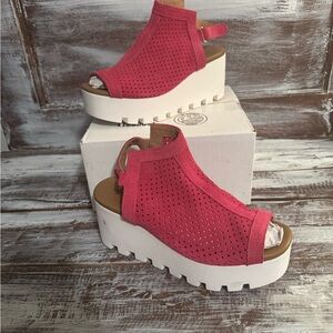 Chic Pink Platform Sandals